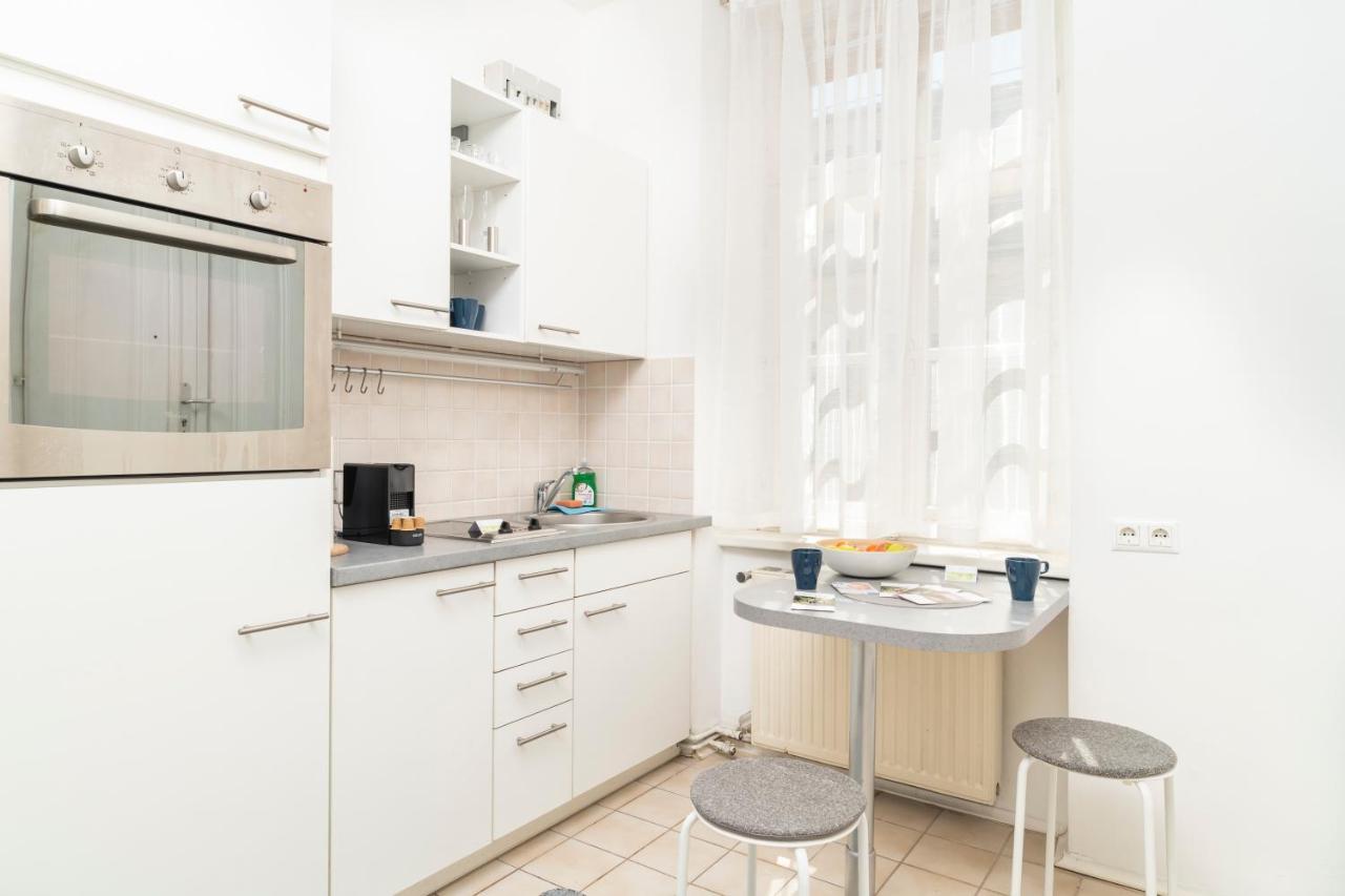 Die Fromme Hermine Vienna Exterior photo
