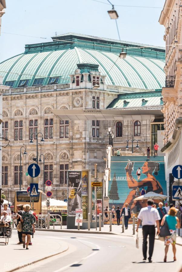 Die Fromme Hermine Vienna Exterior photo